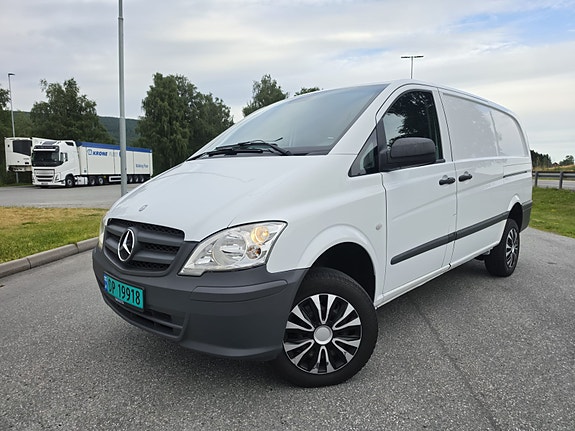 Mercedes-Benz Vito 113 2 of 5