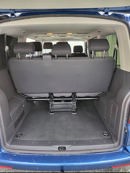 Volkswagen Caravelle 10 of 10