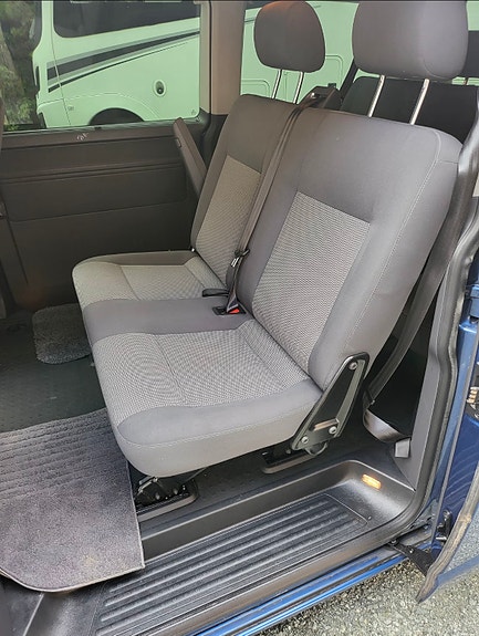 Volkswagen Caravelle 9 of 10