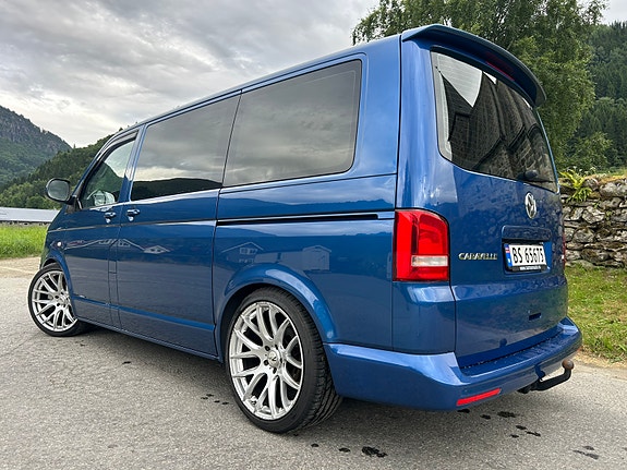 Volkswagen Caravelle 4 of 10