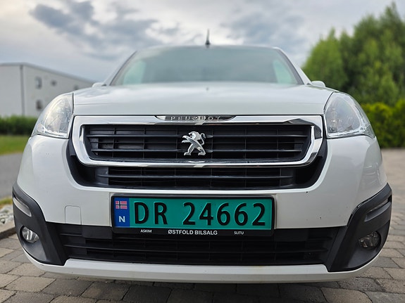 Peugeot Partner 2 of 5