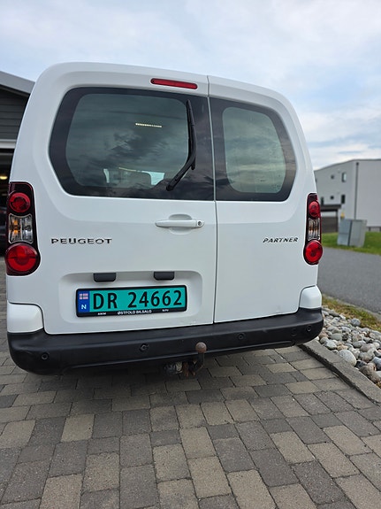 Peugeot Partner 4 of 5
