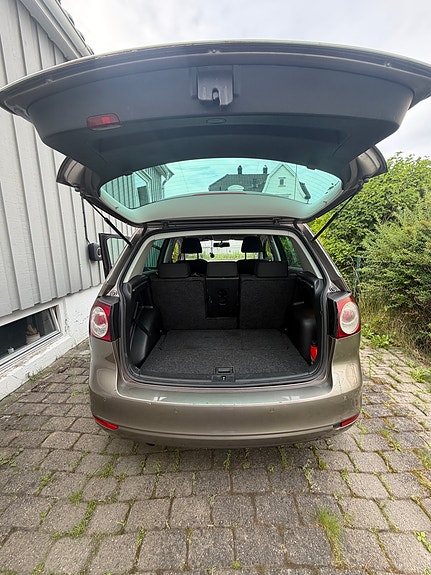 Volkswagen Golf Plus 11 of 30
