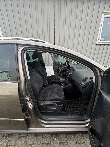 Volkswagen Golf Plus 10 of 30