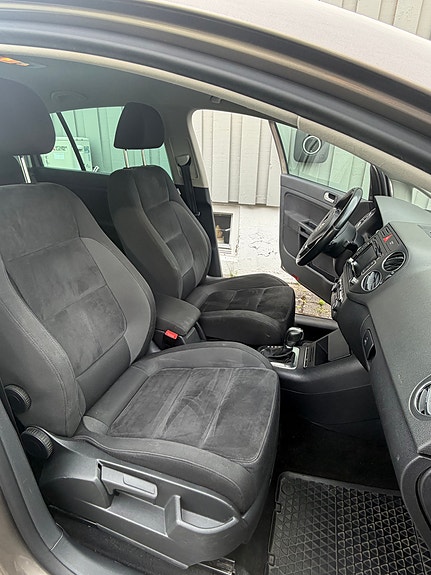 Volkswagen Golf Plus 9 of 30