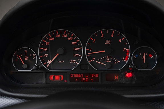 BMW 330Ci 19 of 21