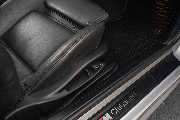 BMW 330Ci 17 of 21