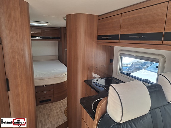 LMC i745 Explorer Sport Line 13 of 26