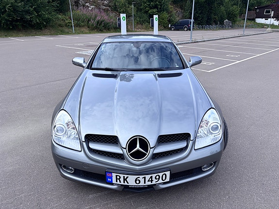 Mercedes-Benz SLK200 9 of 23