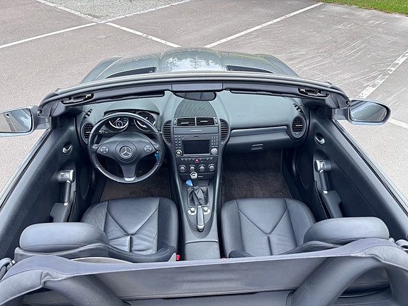 Mercedes-Benz SLK200 11 of 23