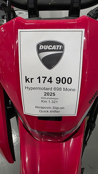 Ducati Hypermotard 698 Mono 8 of 10