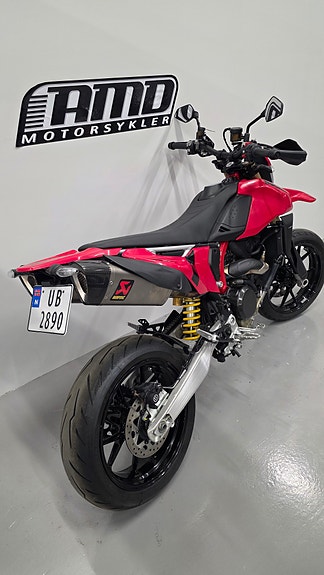 Ducati Hypermotard 698 Mono 3 of 10