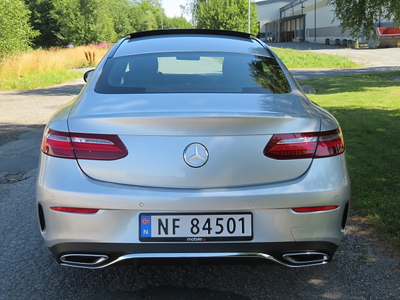 Mercedes-Benz E220 6 of 30