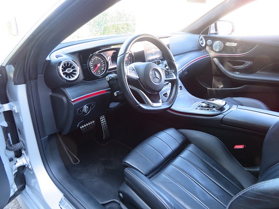 Mercedes-Benz E220 24 of 30