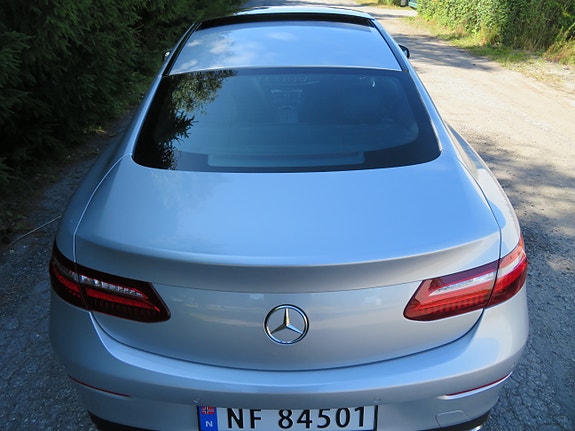 Mercedes-Benz E220 14 of 30