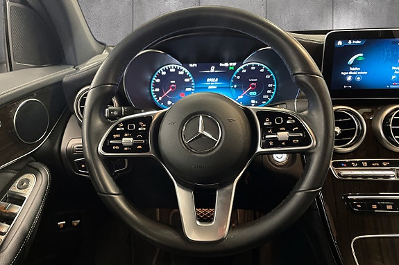 Mercedes-Benz GLC300 e 8 of 22