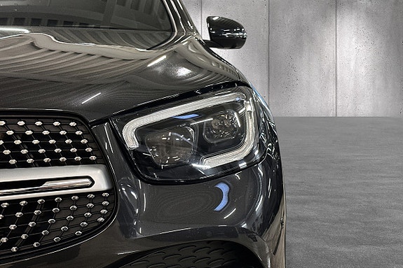 Mercedes-Benz GLC300 e 9 of 20