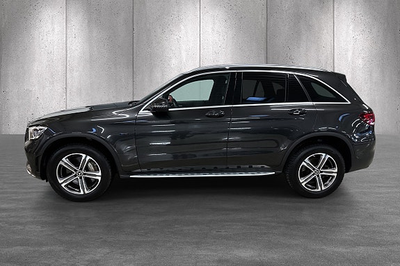 Mercedes-Benz GLC300 e 3 of 20