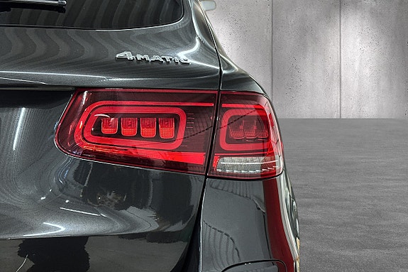 Mercedes-Benz GLC300 e 7 of 20
