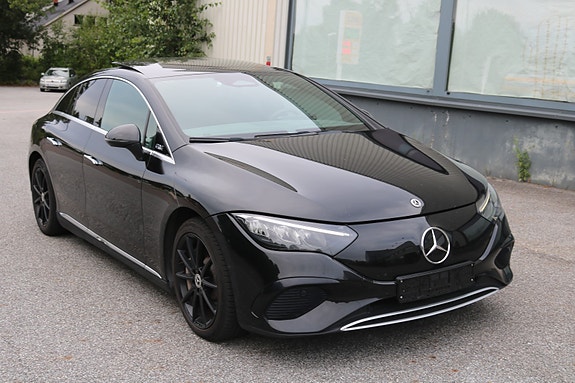 Mercedes-Benz EQE350 7 of 28