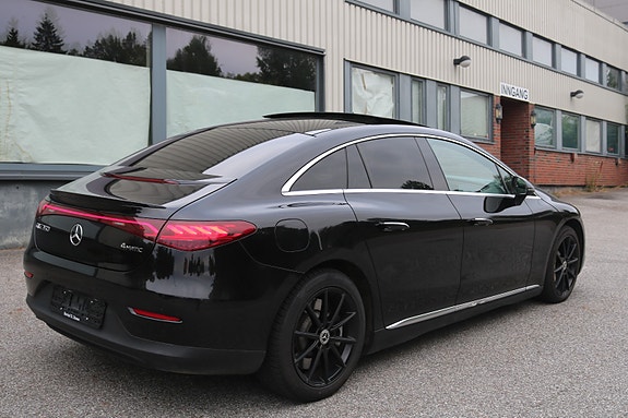 Mercedes-Benz EQE350 6 of 28
