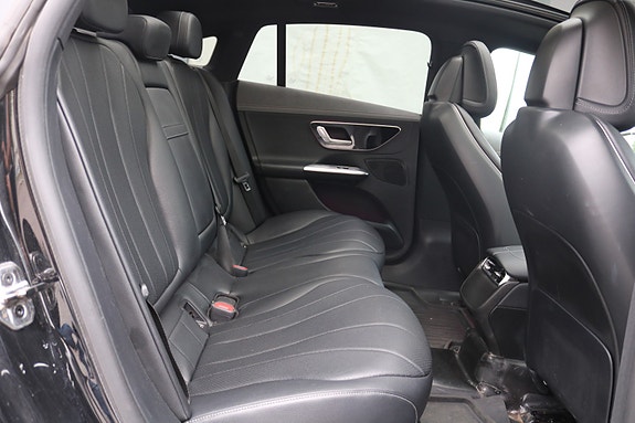 Mercedes-Benz EQE350 13 of 28