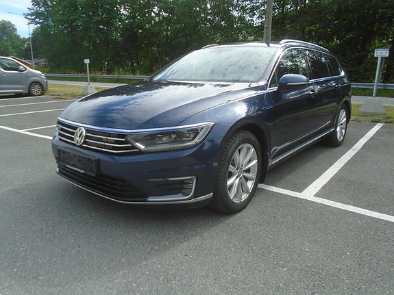 Volkswagen Passat 4 of 5
