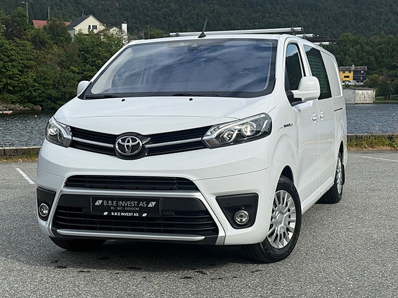 Toyota Proace 2 of 5