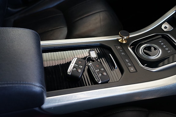 Land Rover Range Rover Evoque 15 of 16