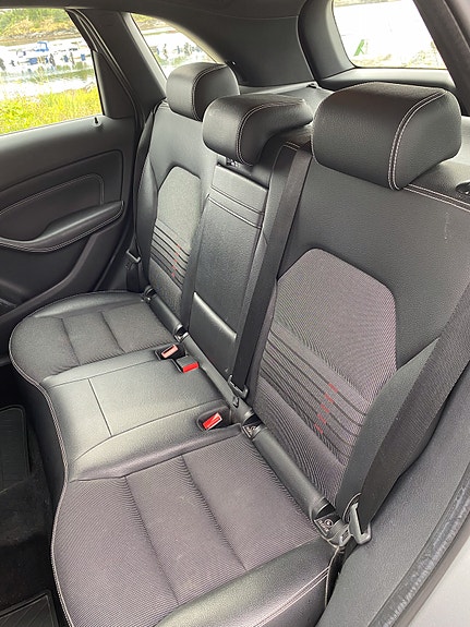 Mercedes-Benz B180 10 of 18