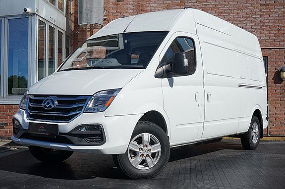 Maxus ev80 2 of 5