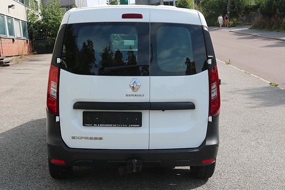 Renault Express 7 of 24
