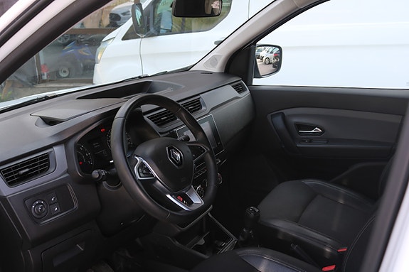 Renault Express 11 of 24