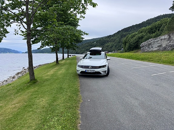 Volkswagen Passat 3 of 5