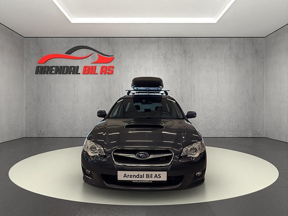 Subaru Legacy 3 of 5