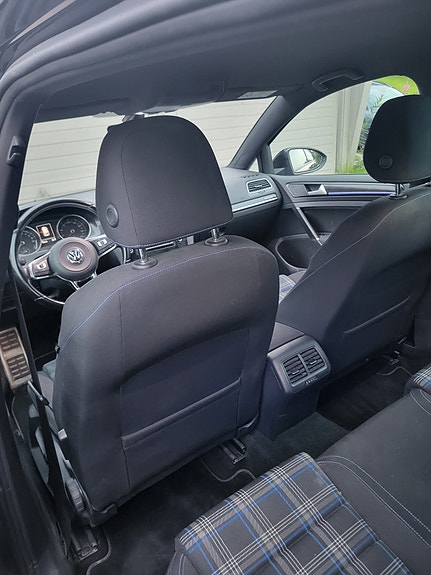 Volkswagen Golf VII 5 of 5