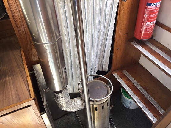 Viksund 770 Combi med treakslet henger 6 of 9