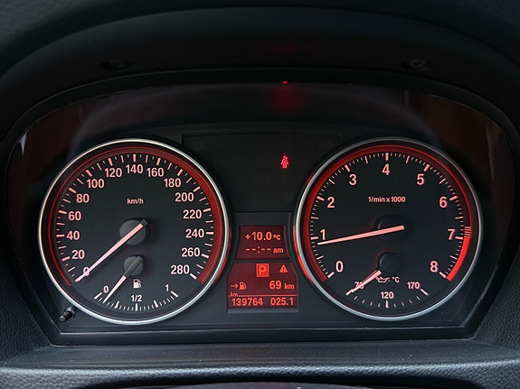 BMW 335i 18 of 30