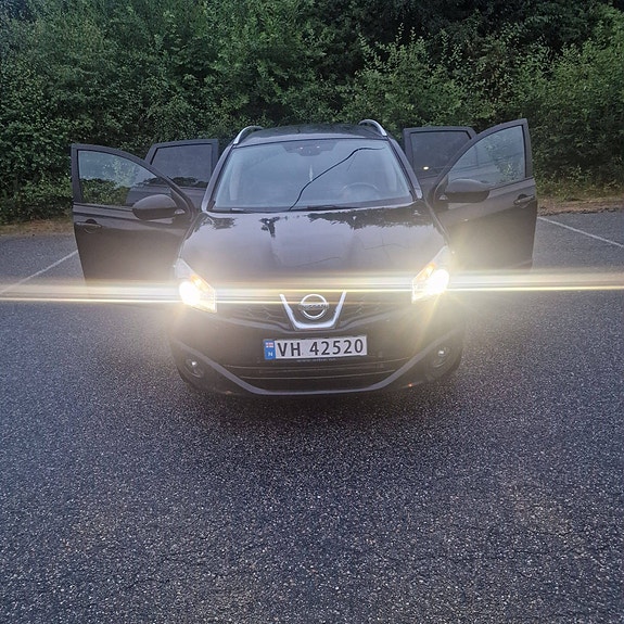 Nissan Qashqai+2 2 of 5