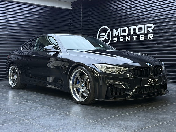 BMW M4 2 of 30