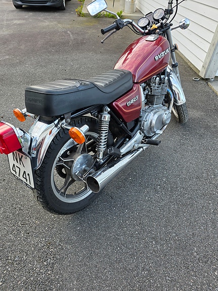 Suzuki GS 450 4 of 5