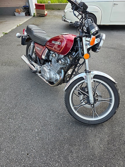 Suzuki GS 450 5 of 5