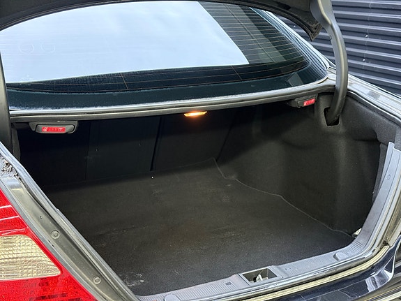 Mercedes-Benz CLK350 23 of 30