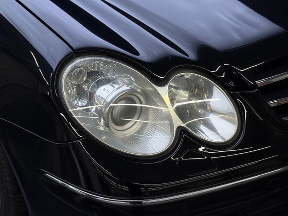 Mercedes-Benz CLK350 4 of 30