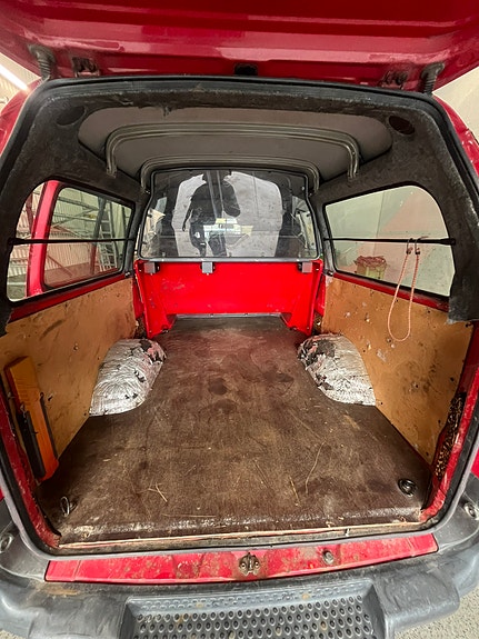 Mitsubishi L400 Spacegear 25 of 30