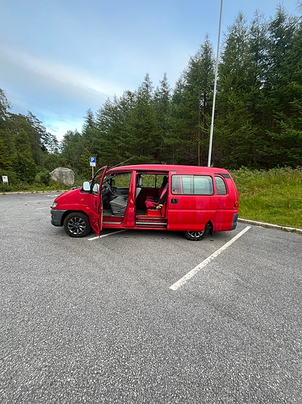 Mitsubishi L400 Spacegear 2 of 30