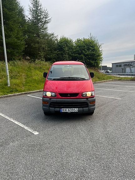 Mitsubishi L400 Spacegear 3 of 30