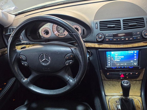 Mercedes-Benz E55 8 of 14