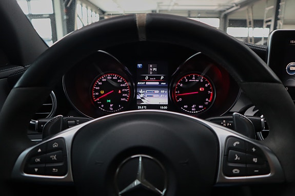 Mercedes-Benz C63 28 of 30