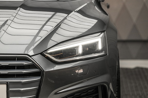 Audi A5 8 of 30